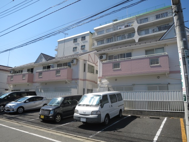シティハイツ久米川の駐車場