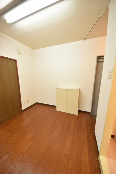 【寝室】 | スバル第2ハイム | スバル第２ハイム