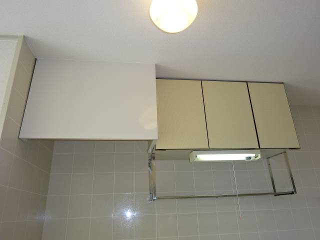 セジュール文政Ｂのキッチン|キッチン上収納