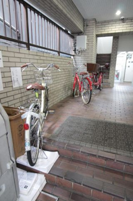 【その他共用部分】 | メゾンイズミ | 自転車置き場