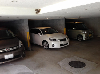 【駐車場】