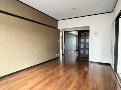 【居間・リビング】 | サルヴァトーレ玉川 | 居間です