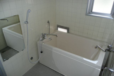 【浴室】 | サルヴァトーレ玉川 | 温水シャワー付