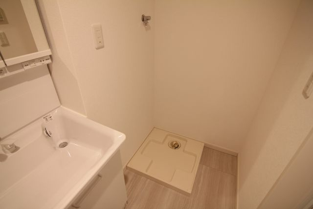 【洗面所】 | フォレストメゾン福住 | 洗濯機置場