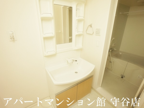 ガーデンシティBの独立洗面台