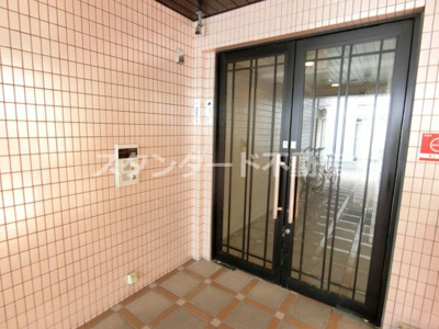 【エントランス】 | サンサーラビル南森町