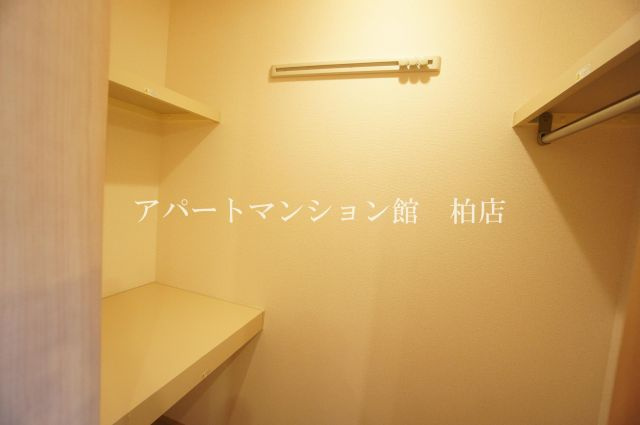 プレジールヤストシの収納