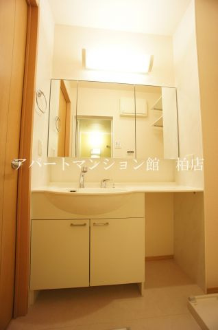 プレジールヤストシの独立洗面台