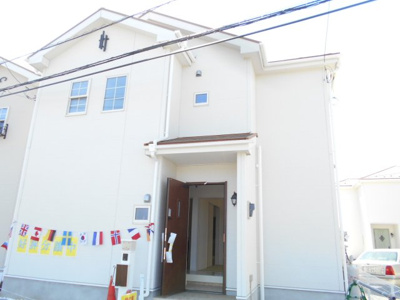 【外観】 | 岩槻区　大字上野　全2棟　1号棟 らすと1棟　南欧風住宅 | 2390から2290に価格変更です。この機会に是非。内覧平日も可能。お迎えもうかがいます。