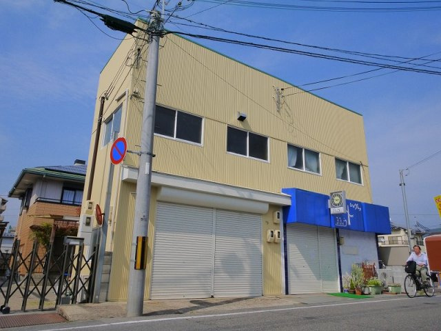 西木辻町テナントの外観