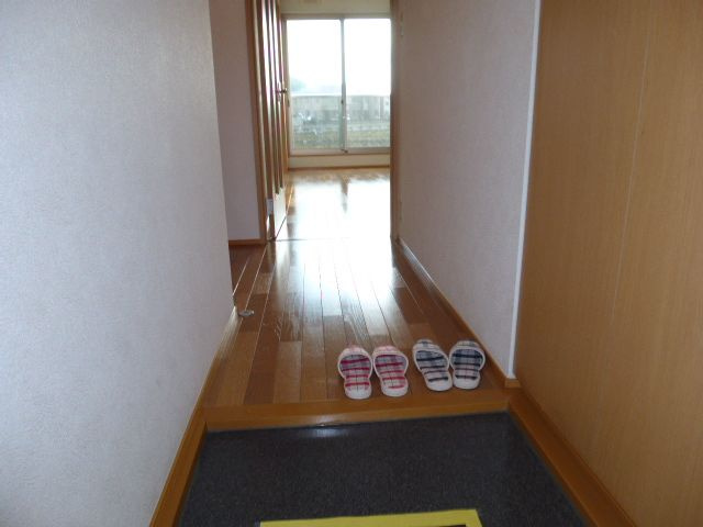 オランジュＤの玄関