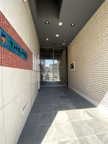 D-room高砂駅前のエントランス