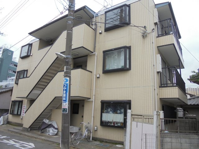 山崎ビルの外観