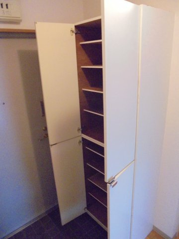 山崎ビルの収納