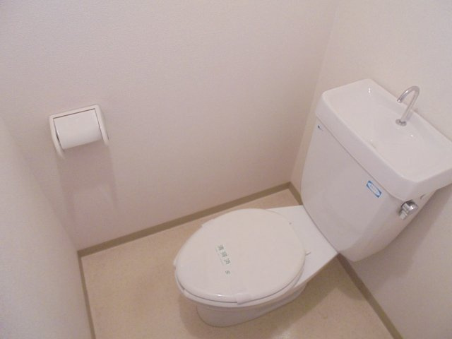 山崎ビルのトイレ