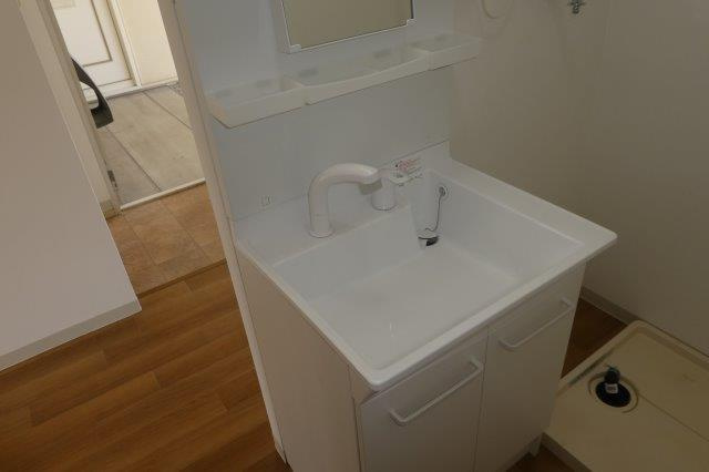 フレグランス福島Ｄの独立洗面台|シャンプードレッサー