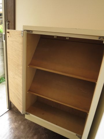 サンテラス石山の玄関|下駄箱