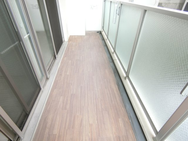 【バルコニー】 | リンデンプラザ心斎橋