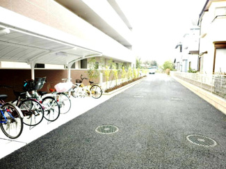 【外観】 | 駐輪場・駐車場など
