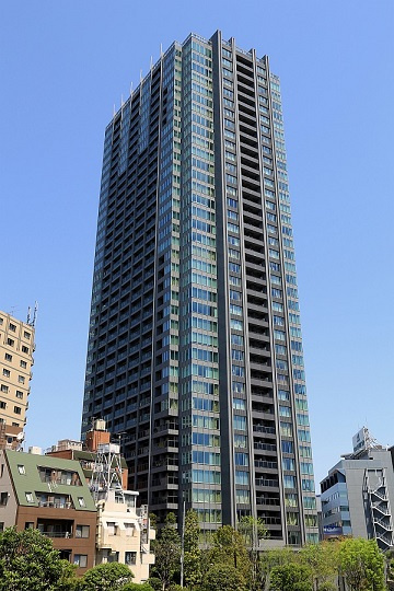 港区六本木３丁目の賃貸マンションの外観