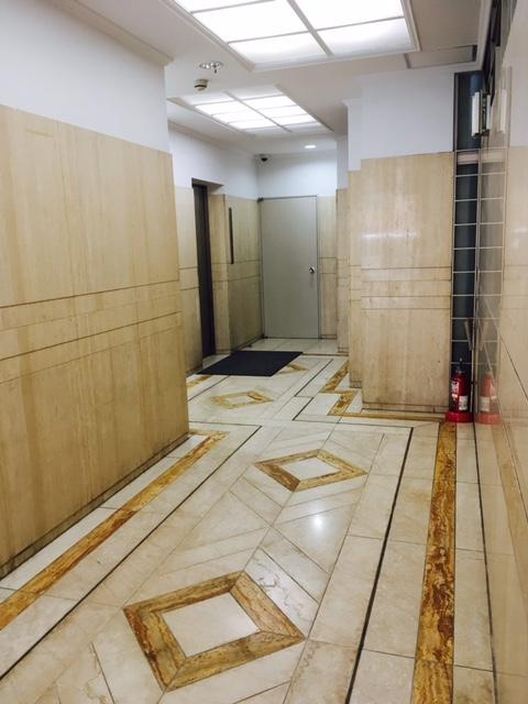 コスモタワーのエントランス