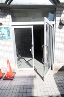 【エントランス】