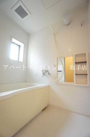 メイハウスの浴室