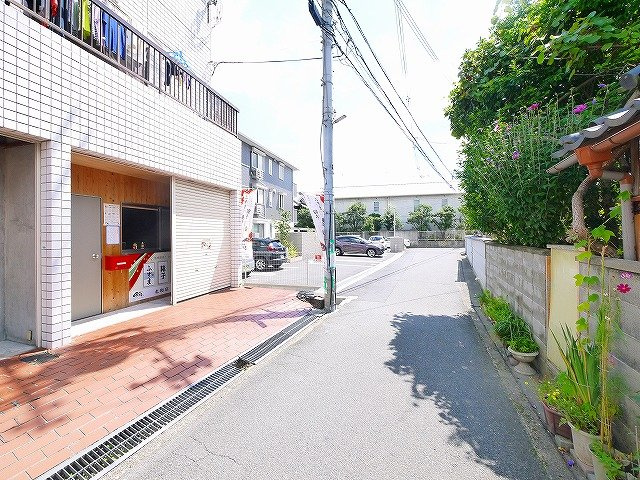 マンション山本の周辺