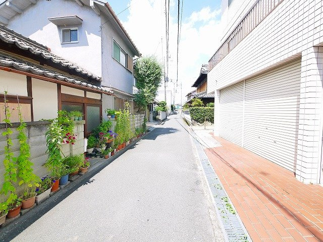 マンション山本の周辺