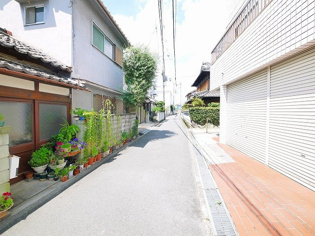 マンション山本の周辺