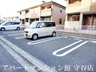 【駐車場】