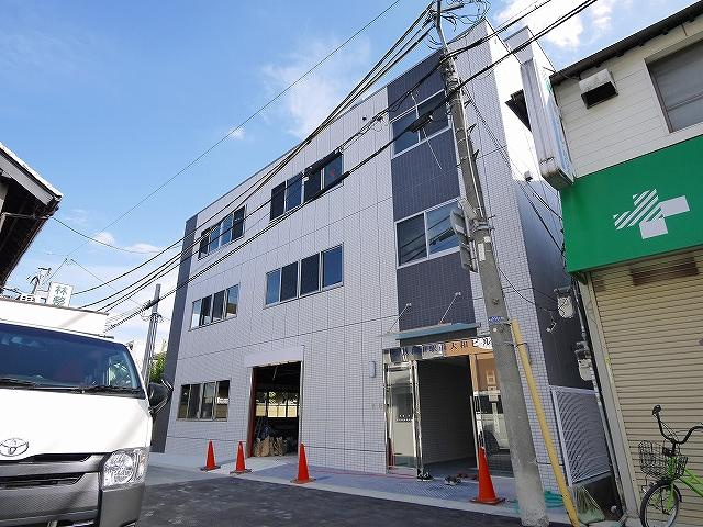 近鉄郡山医療ビルの外観