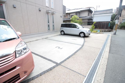 【駐車場】 | マーレルミノーソII | 駐車場