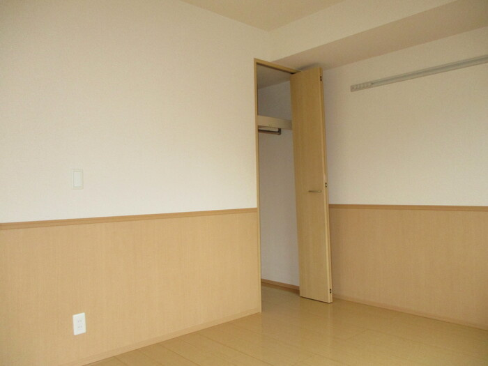 クレシアの洋室