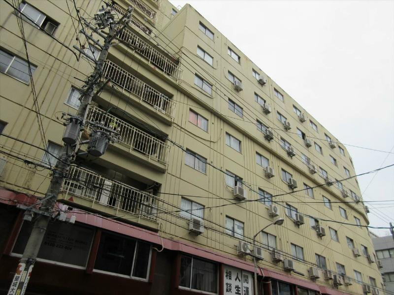 ライオンズ　名古屋ビルの外観