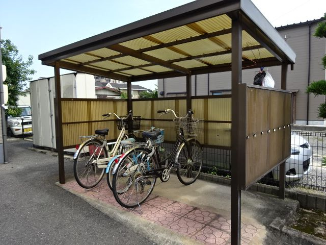 都窪郡早島町前潟のアパートのその他共用部分|自転車置き場