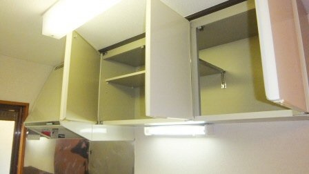 第２梨本マンション|キッチン上に収納あります
