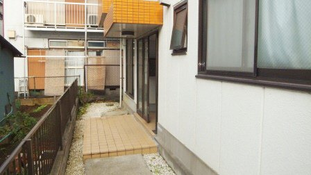 第２梨本マンションのエントランス|エントランスもしっかりしています