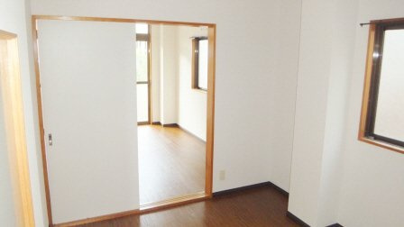 第２梨本マンションの居間・リビング|インターネット対応