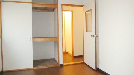 第２梨本マンションの収納|押入れタイプの収納です