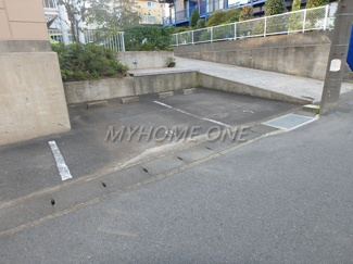 【駐車場】 | 敷地内駐車場5000円別税