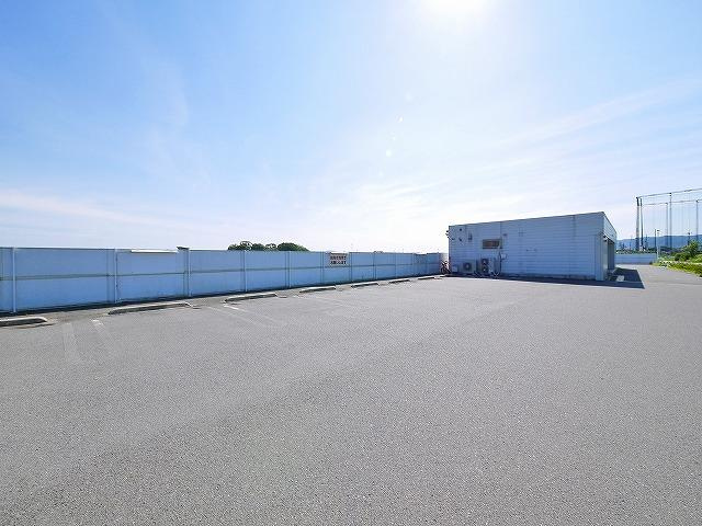 番条町店舗（ローソン跡）の駐車場