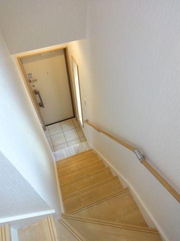 テラスたかの台の玄関