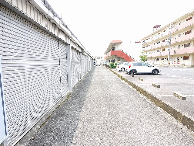 仲嶌倉庫の周辺