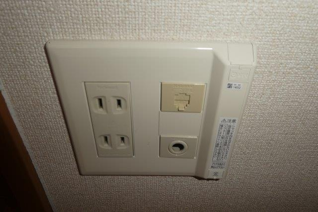 ピアッツア紗梨の設備|電話モジュラー
