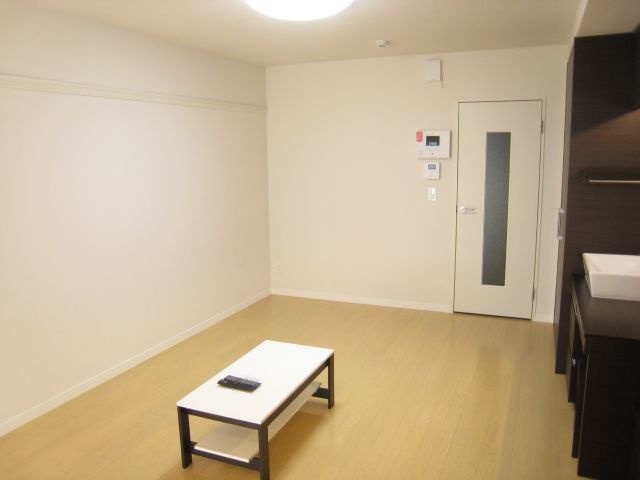 【居間・リビング】 | レオネクストパーチェ | 同タイプ室内※参考写真