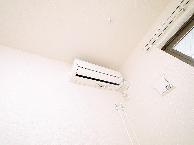 ステラの設備|エアコン一台付きです