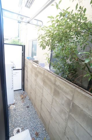 ONLYONE宝塚山本Ⅰのバルコニー