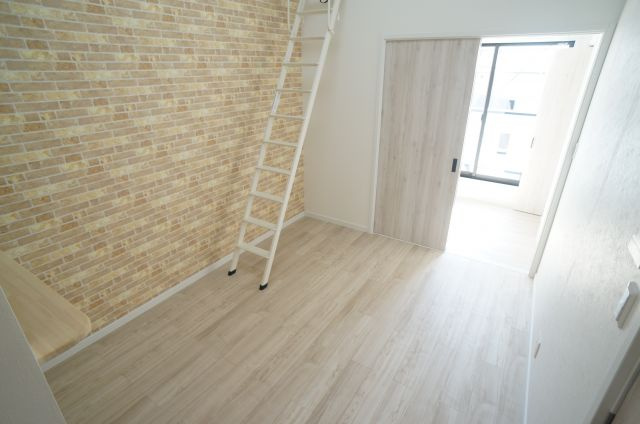 ONLYONE宝塚山本Ⅰの居間・リビング