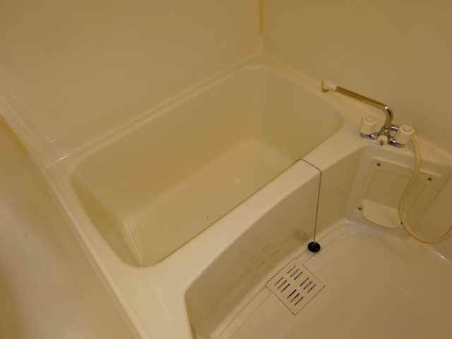 エスポワール小野の浴室|和室